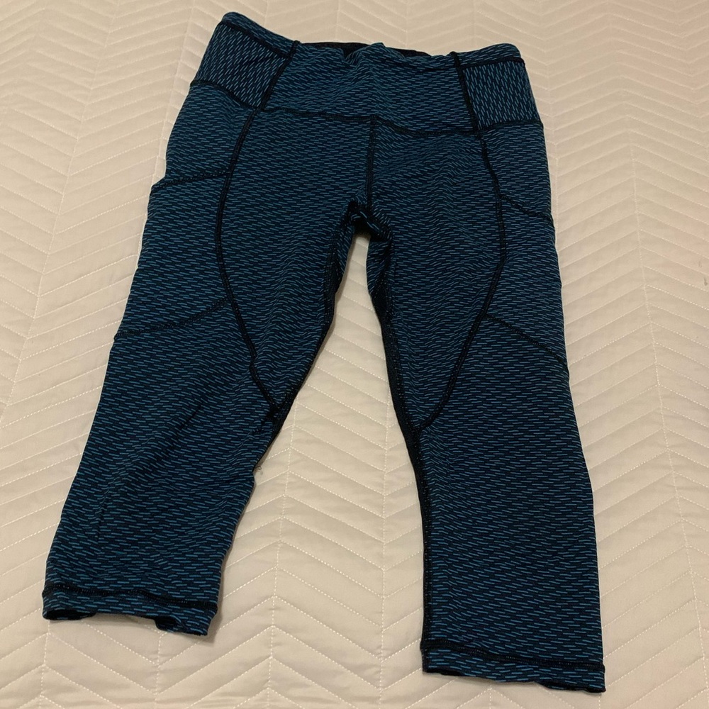 Lululemon crops